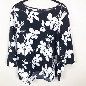 Vince Camuto Black/White Hi-Lo Floral Blouse